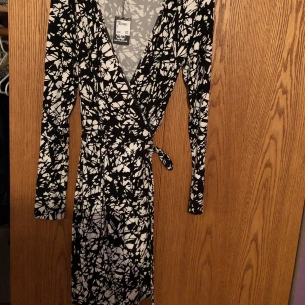 NWT - TART WRAP DRESS Stained Glass Print business casual